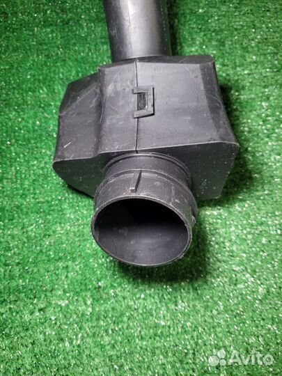 Воздухозаборник Renault Espace IV (2002—2006)