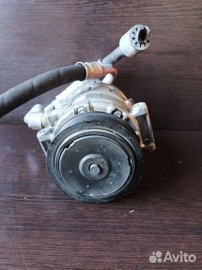 Компрессор кондиционера VAG