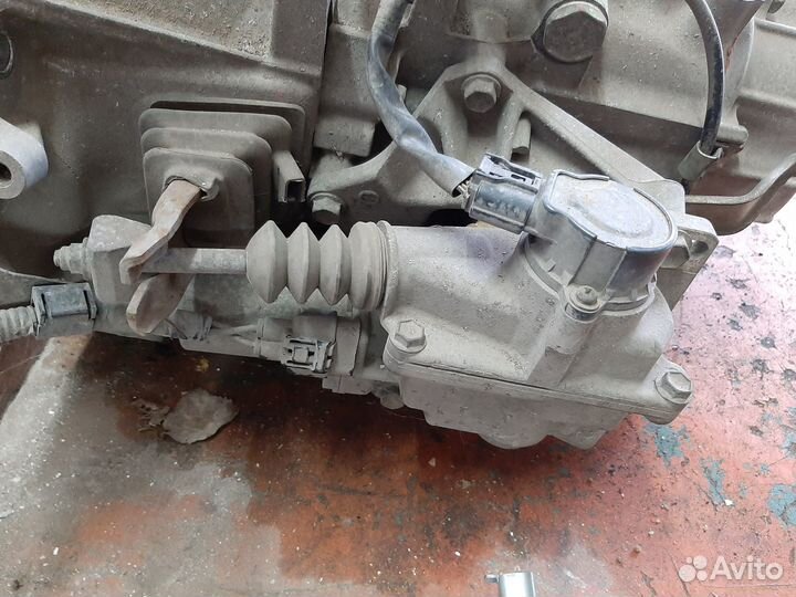 Робот Toyota Corolla E150 (актуатор, блок, кулиса)