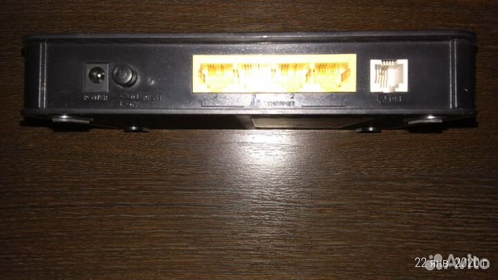 Wi-fi роутер zyxel c 4-портовым коммуникатором