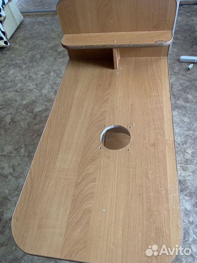 Маникюрный стол бу