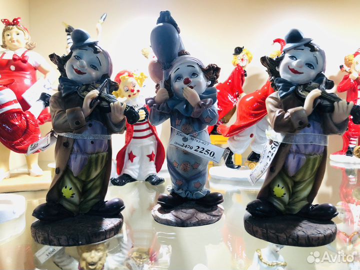 Статуэтка. Клоун с шарами. Клоун цирка