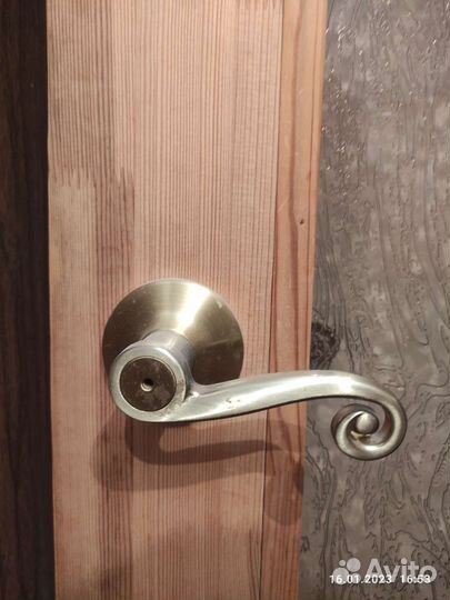 Двери межкомнатные с коробкой массив