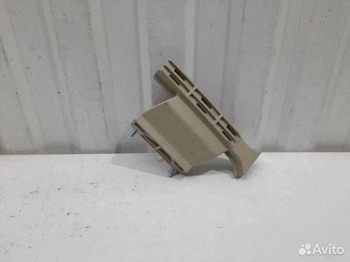 Направляющая стекла двери (передняя левая) Hyundai