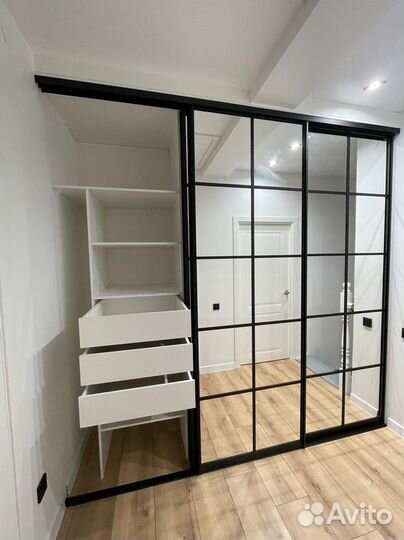 Шкаф в детскую