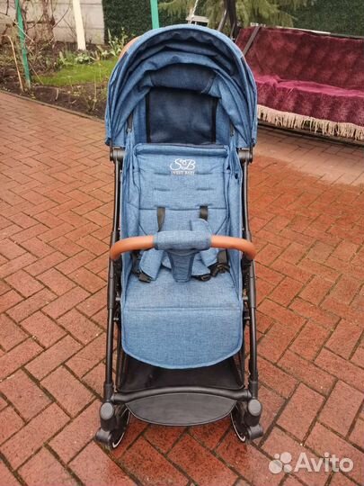 Прогулочная коляска