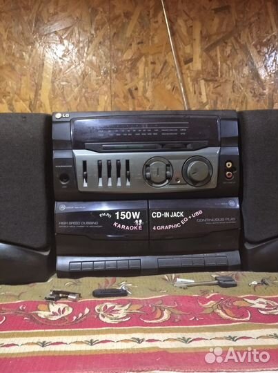 Двухкассетная магнитола