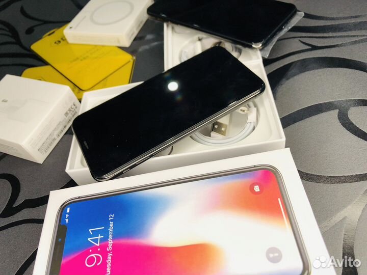 iPhone X 256 в идеале акб100