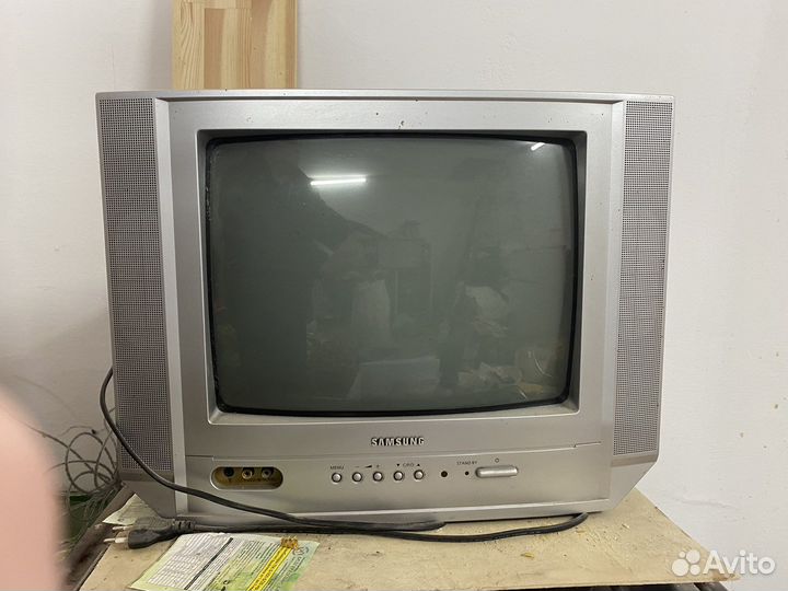 Телевизор