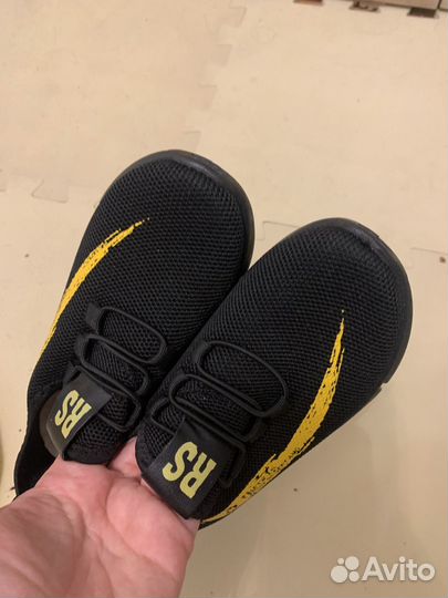 Кроссовки детские