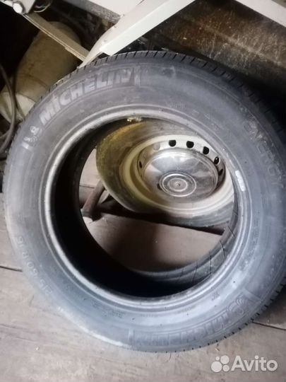 Michelin Energy E-V 215/65 R16