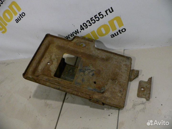 Крепление аккумулятора Hyundai-KIA Santa Fe (SM)