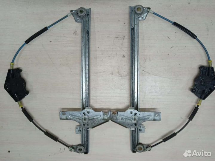 Трапеция стеклоподъемника Peugeot 307
