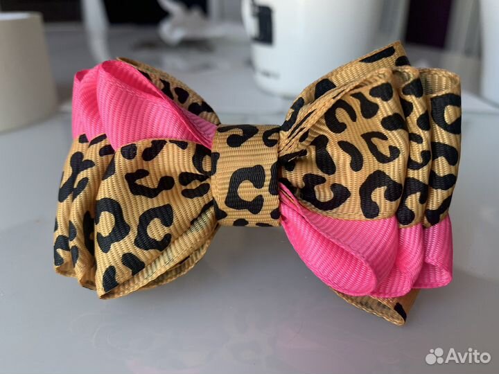Резинка для волос с шикарным бантом