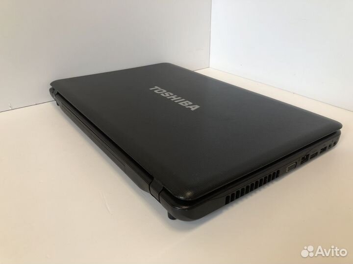 Ноутбук Toshiba Satellite c660