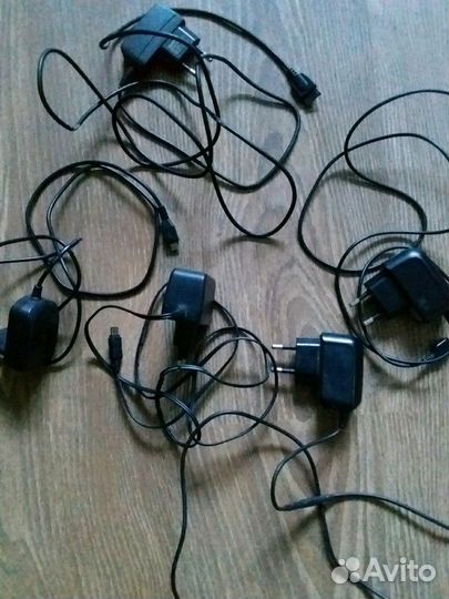 Зарядное устройство