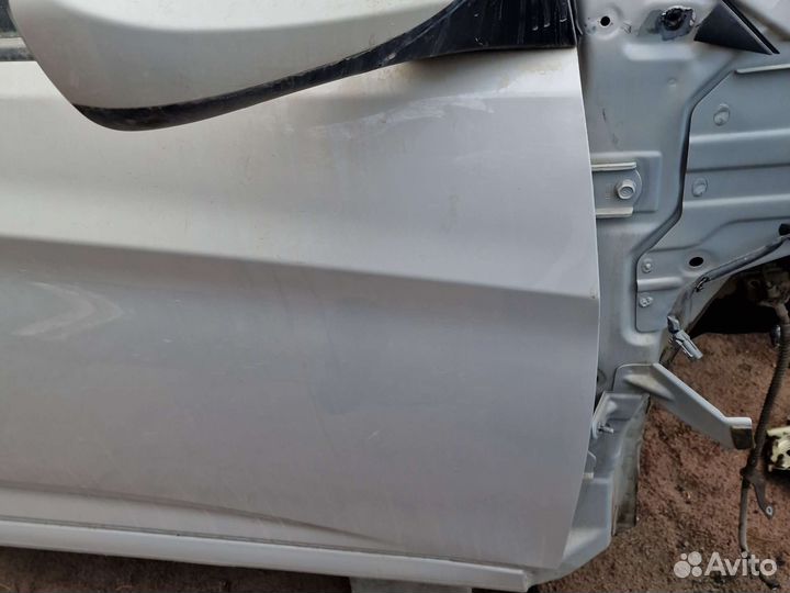 Дверь передняя правая Solaris 1
