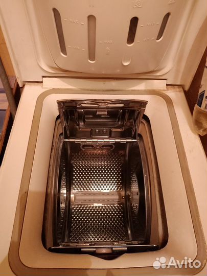 Стиральная машина с вертикальной загрузкой