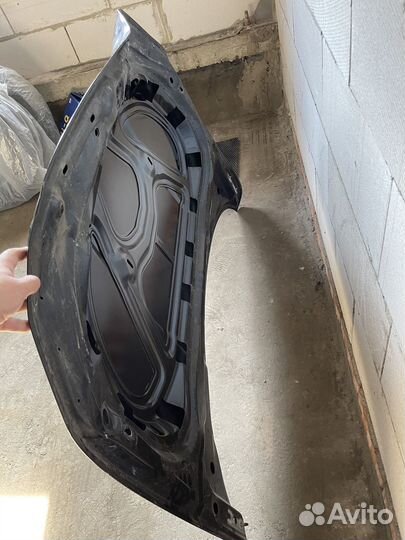 Капот VW Polo Liftback оригинал