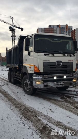 Водитель самосвала