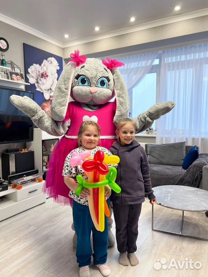 Медведь поздравление, ростовая кукла Зайка, мишка