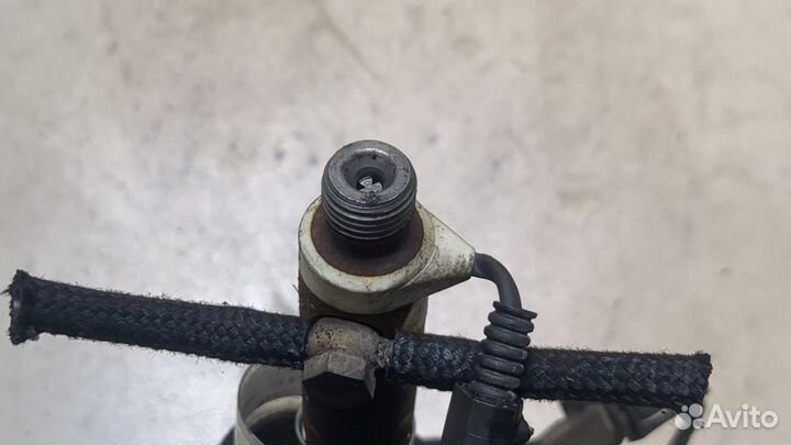 Форсунка топливная Skoda Octavia Tour, 2001