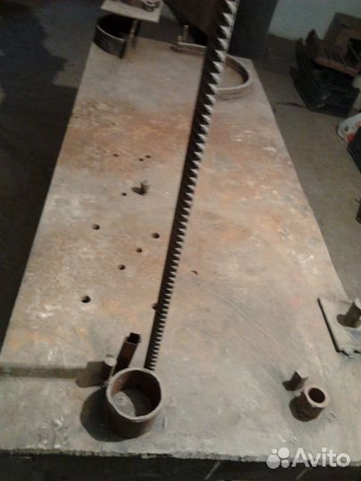 Стол слесарный металлический