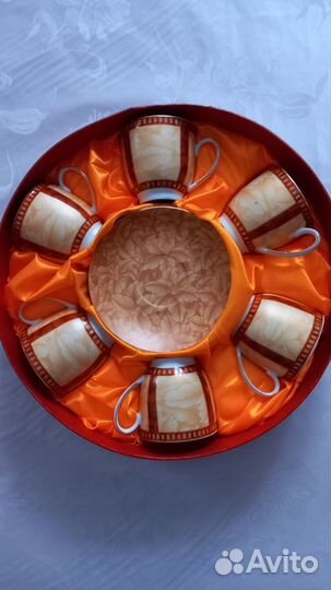 Чайно кофейный сервиз золотой