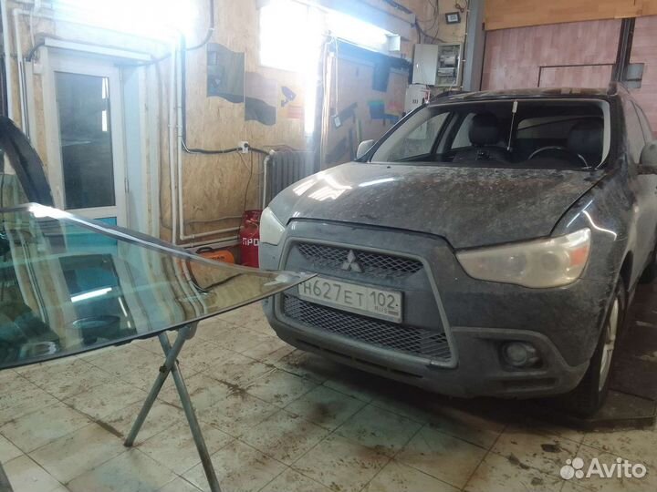 Лобовое стекло Митсубиси асх