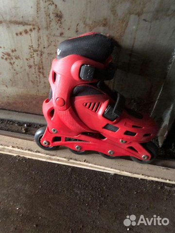 Роликовые коньки