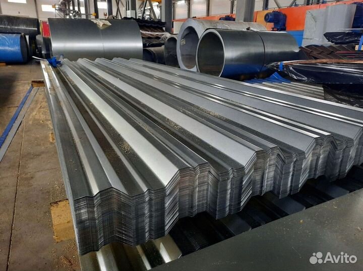 Профлист окрашенный нс44 0,4х1000(1064)х2300