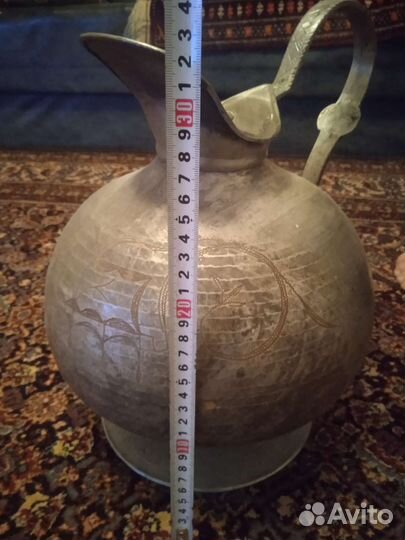 Старинный кувшин