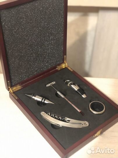 Подарочный набор для вина-новый - подарок