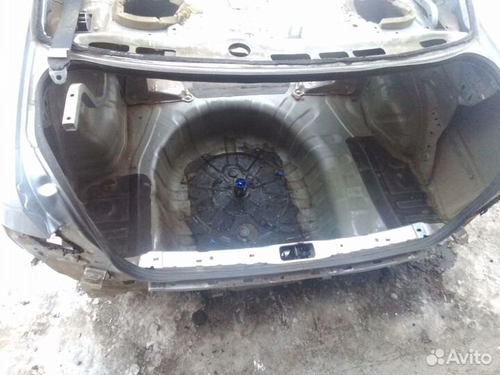 Задняя часть кузова Nissan Almera N16