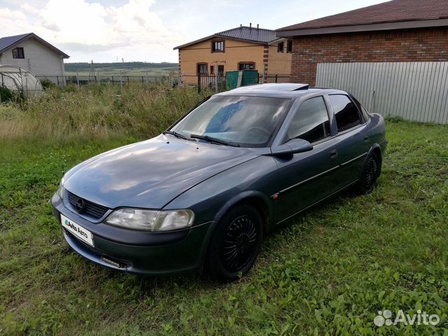 Opel Vectra 1.6 MT, 1998, 288 000 км с пробегом, цена 199000 руб.