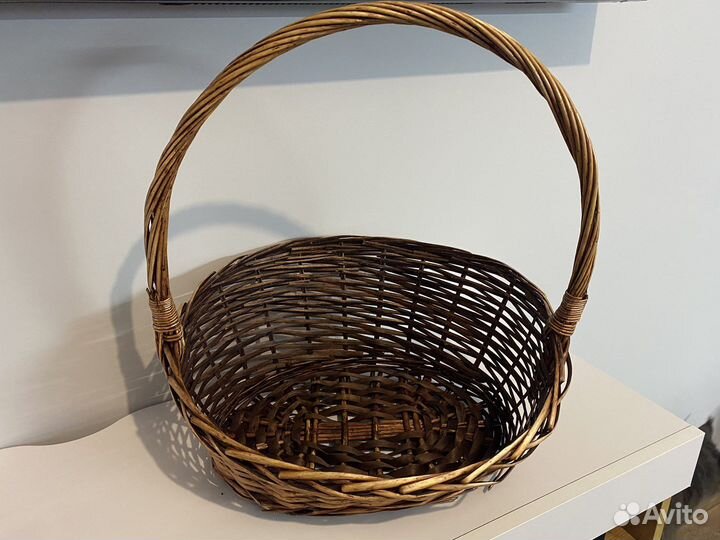 Корзина плетеная