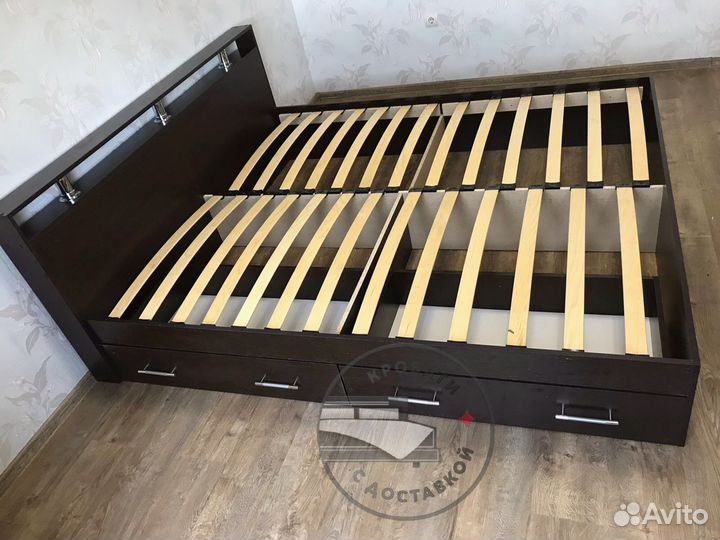 Кровать двухспальная