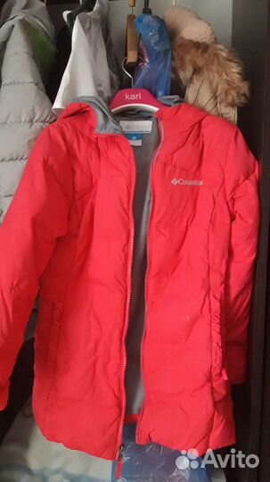 Пуховик на девочку 7-9 лет