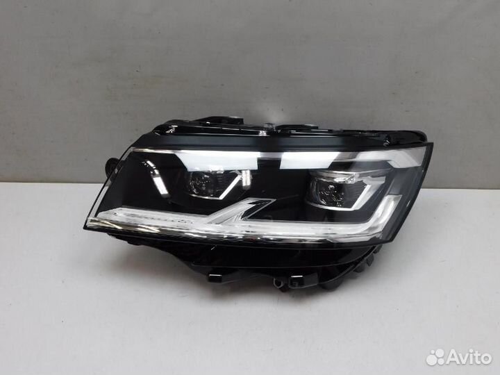 Фара левая Volkswagen California/Caravelle/Multivan/Transporter