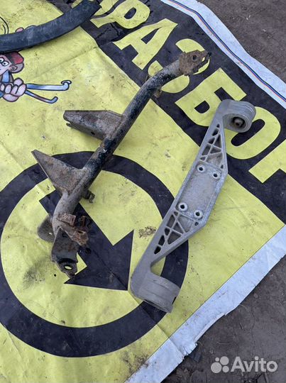 Кронштейн заднего редуктора Suzuki SX4