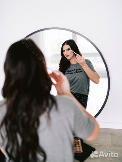 Круглое зеркало в черной раме Papillon