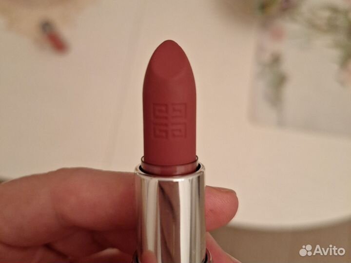 Губная помада Givenchy