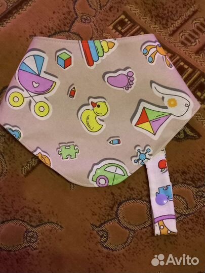 Слюнявчик нагрудник