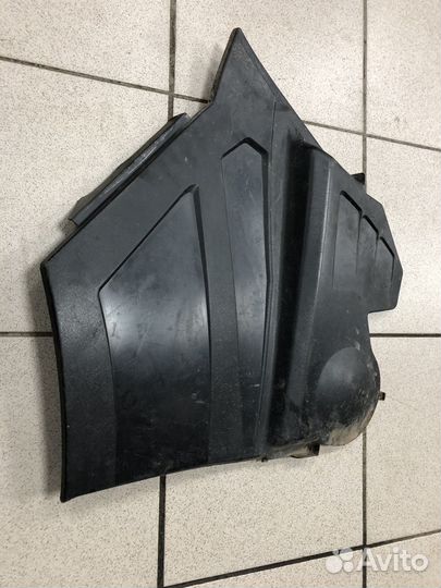 Боковой пластик Arctic cat thundercat 1000