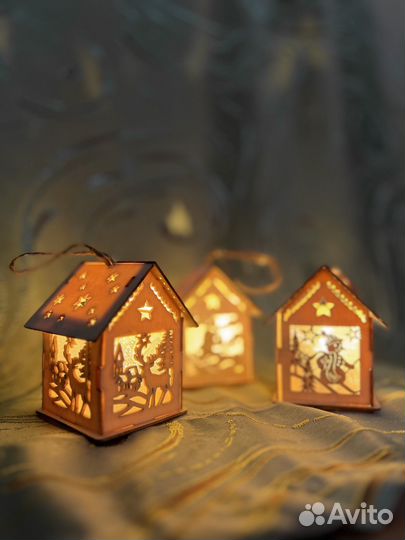 Елочные игрушки Новогодний светящийся домик