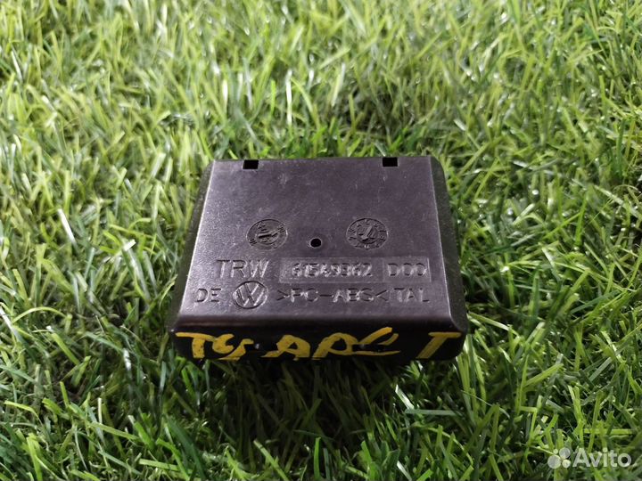 Блок управления рулевой колонкой Volkswagen