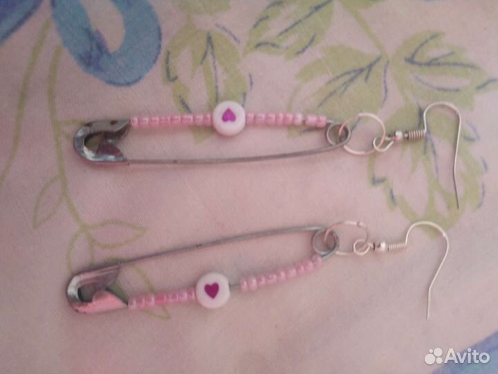 Серьги из бисера на булавке