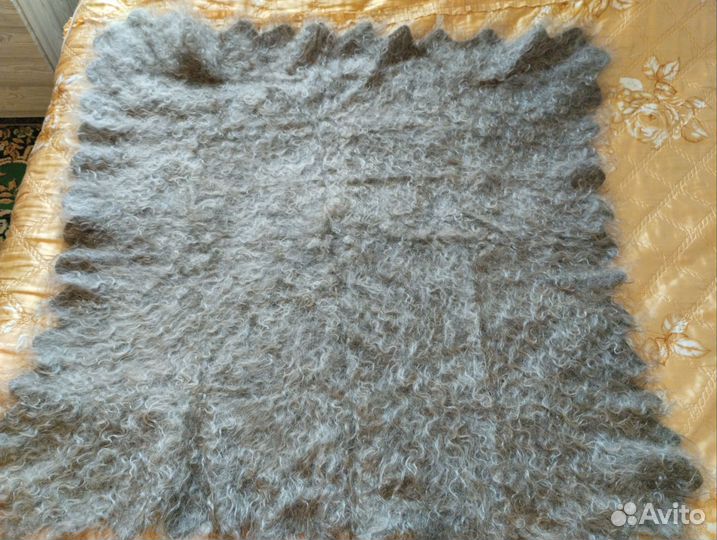 Пуховый платок шаль