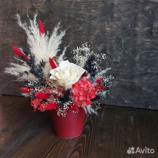 Букет Из сухоцветов и стабилизированных цветов