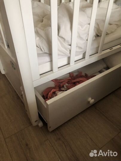 Кровать с матрасом